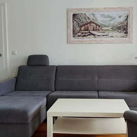 Twin Peak Edelweiss Gosau